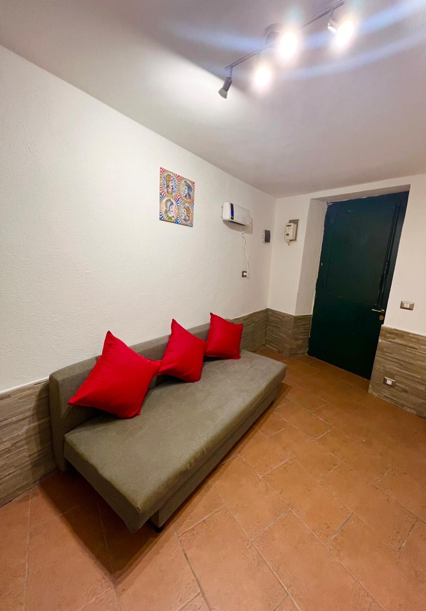 Etnea House Catania Center Villa Buitenkant foto
